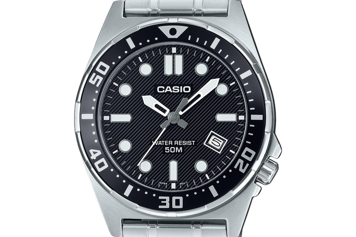 Casio Standard Analog Stainless Steel Black Dial Quartz MTD-135D-1AV Men's Watch